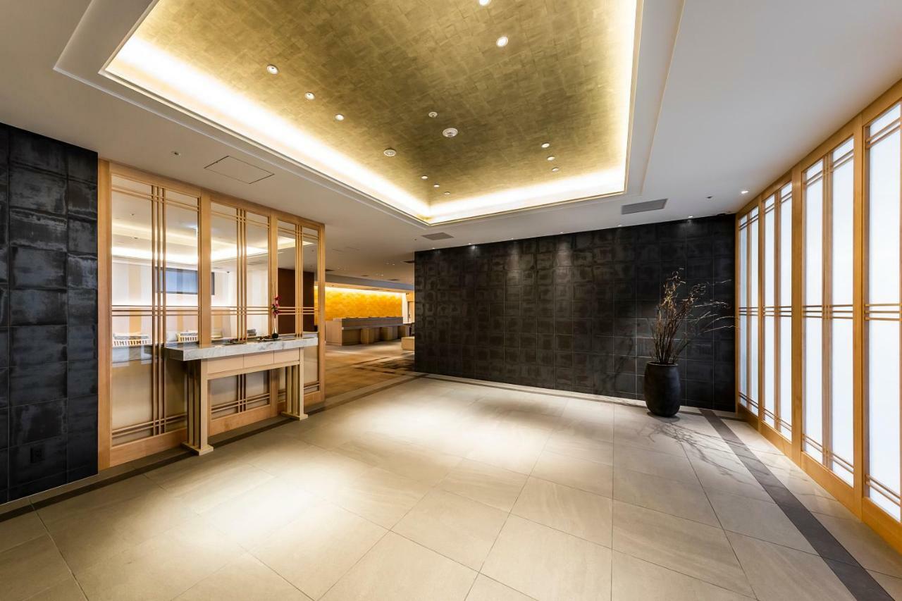 Via Inn Prime Shinsaibashi Yotsubashi Osaka Bagian luar foto